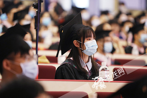 视频114场郑重的道别仪式西南政法大学举行2020届学生毕业典礼